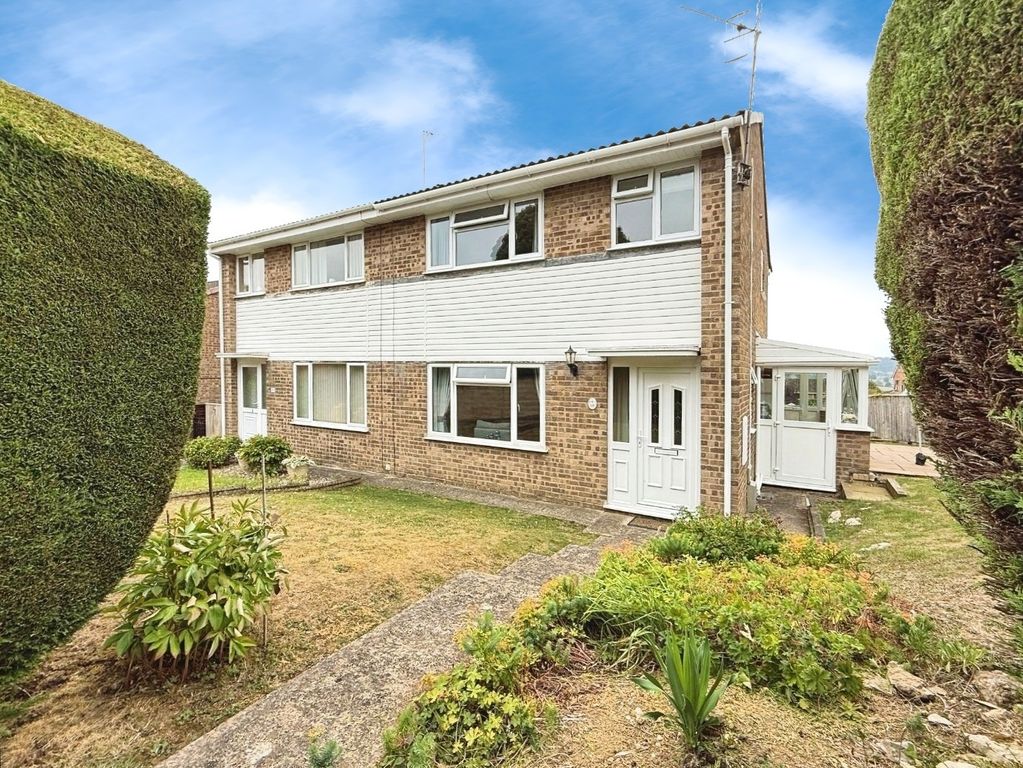 Property photo 1 of 20 Pbox-Front_Of_House-320824.Jpeg