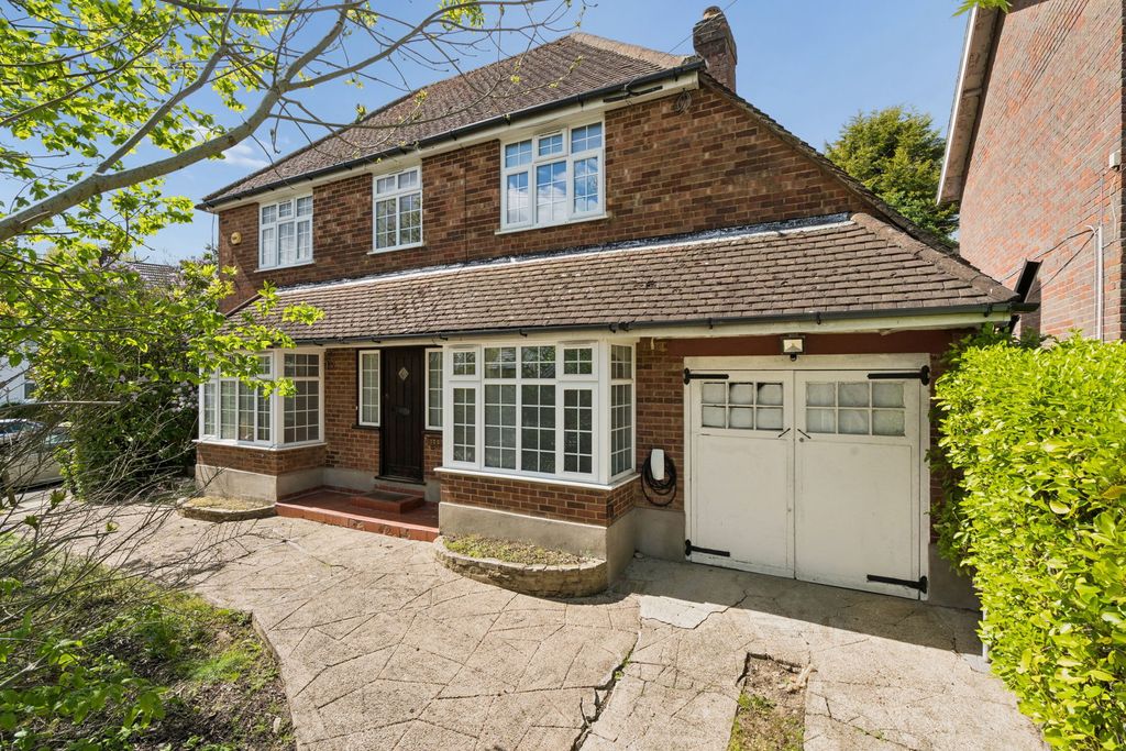 Property photo 1 of 16