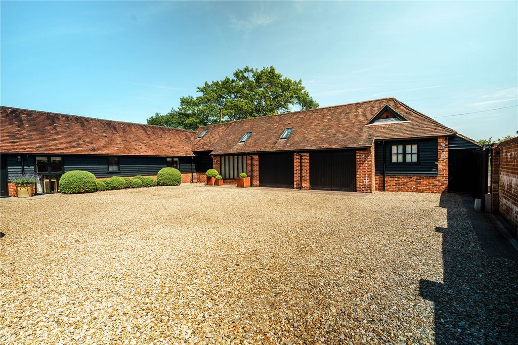 Property photo 2 of 25 External