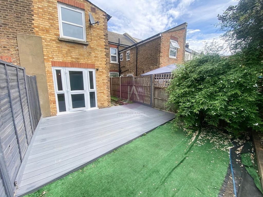 Property photo 2 of 9 Picture No. 07