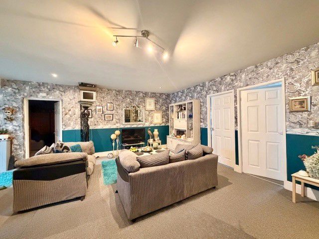 Property photo 3 of 26