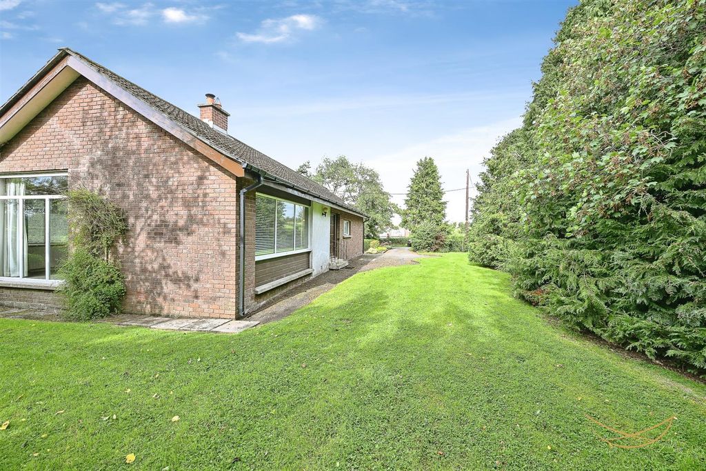 Property photo 3 of 20 Dhp-11.Jpg