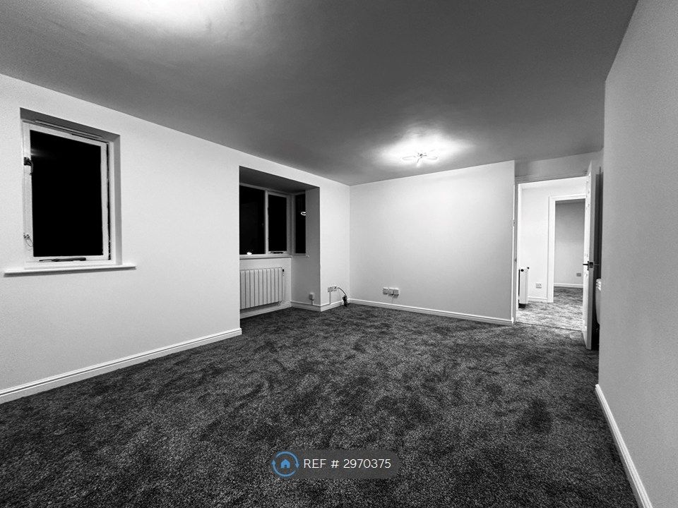 Property photo 1 of 6 Lounge