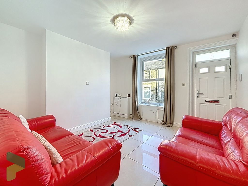 Property photo 3 of 24 Sitting Room