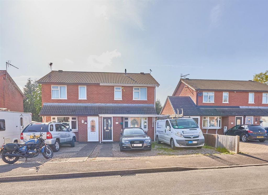 Property photo 1 of 13 Knights Cl Stoney Stanton.Jpg