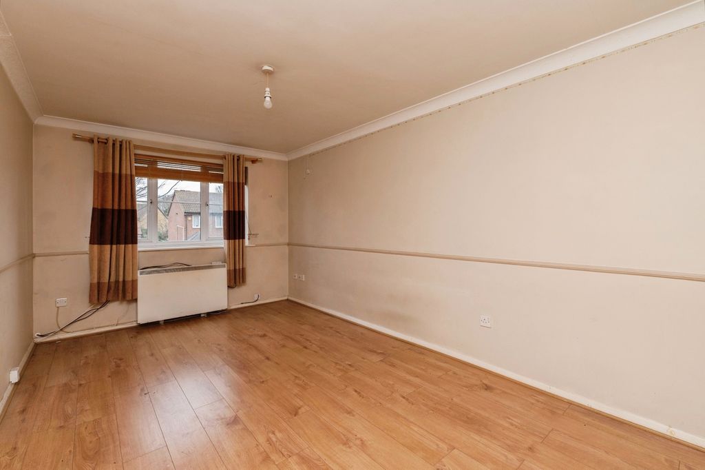 Property photo 2 of 14 Picture