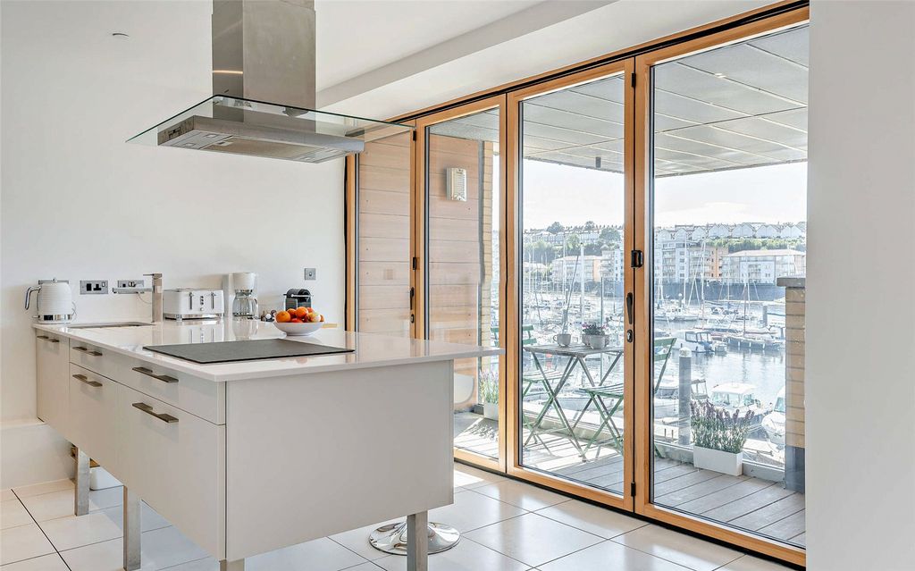 Property photo 3 of 19 Picture No. 09