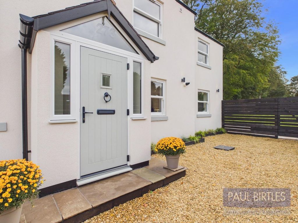 Property photo 3 of 40 Cam04378G0-Pr0435-Still088.Jpg