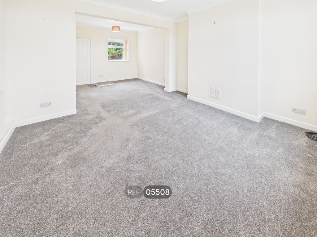 Property photo 2 of 10 Living/Dining Area