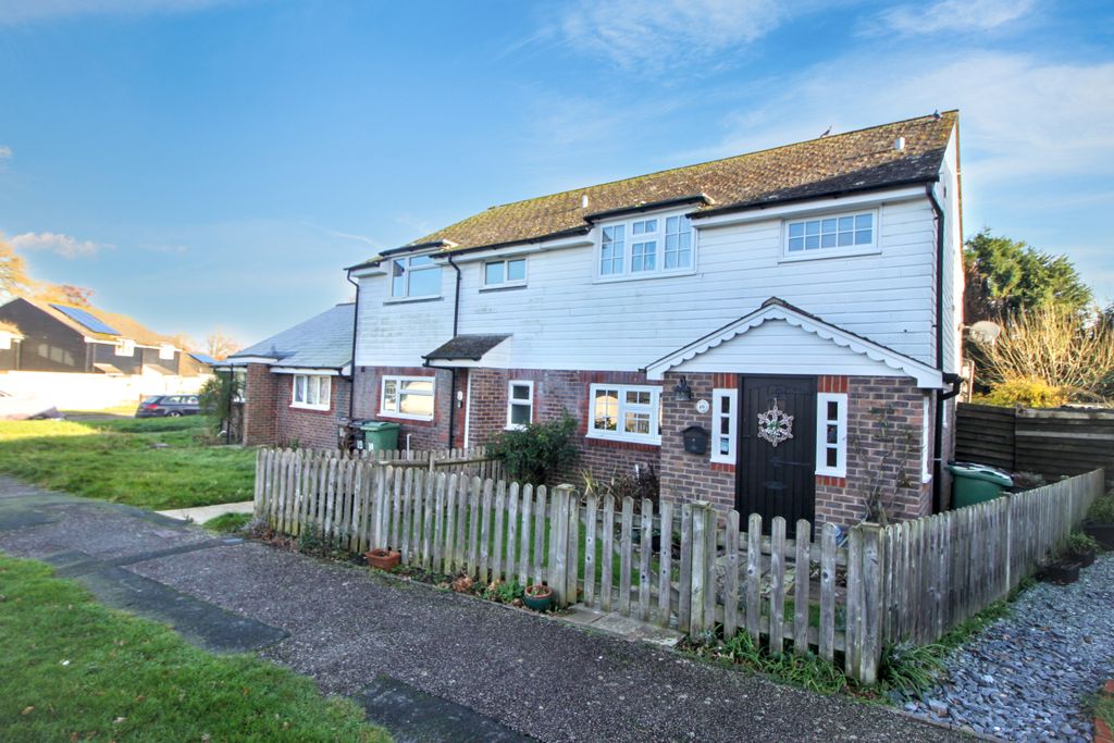 Property photo 1 of 23 19 Parkwood, Iden, East Sussex, Tn31 7Xe