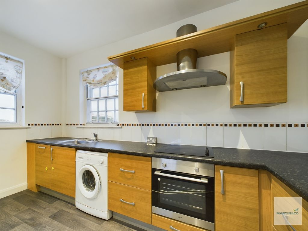 Property photo 3 of 7 Cam03394G0-Pr0240-Still006