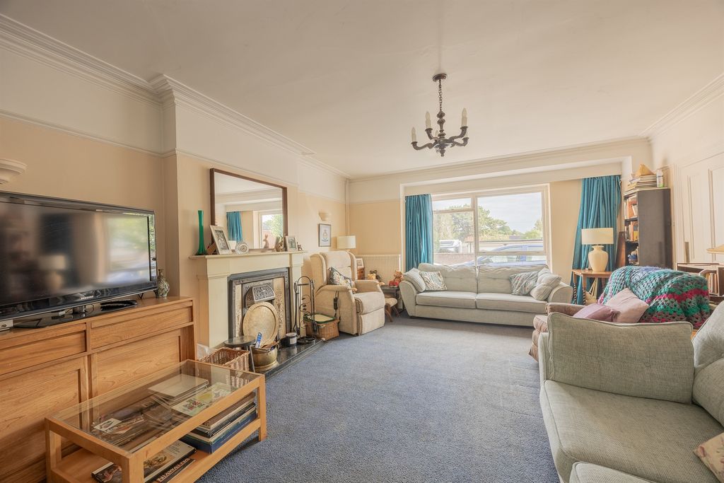 Property photo 2 of 15