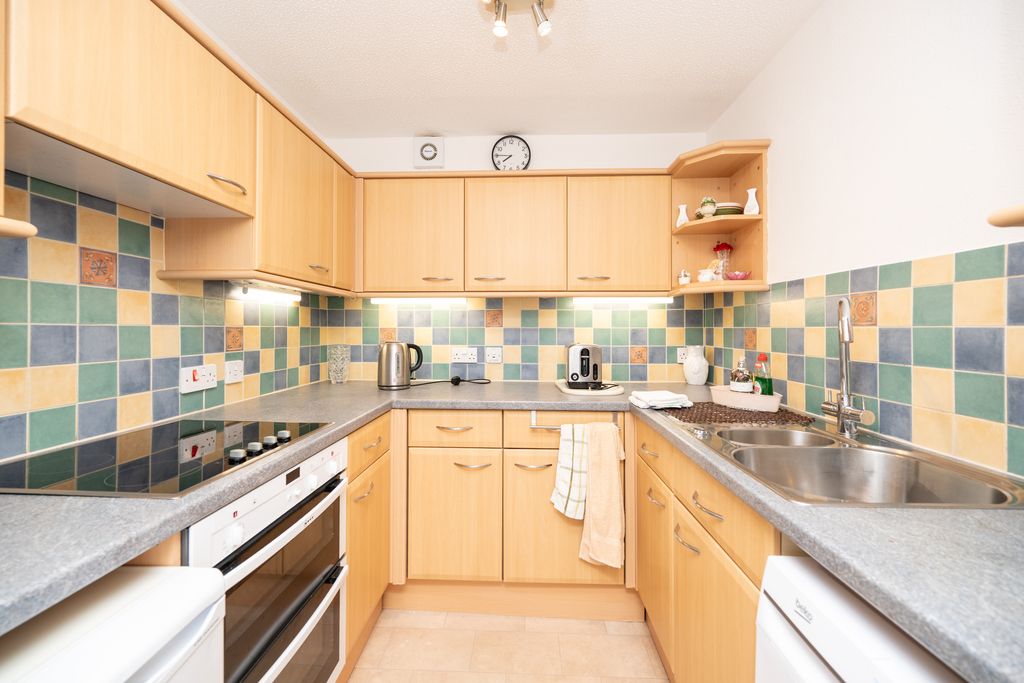 Property photo 2 of 13
