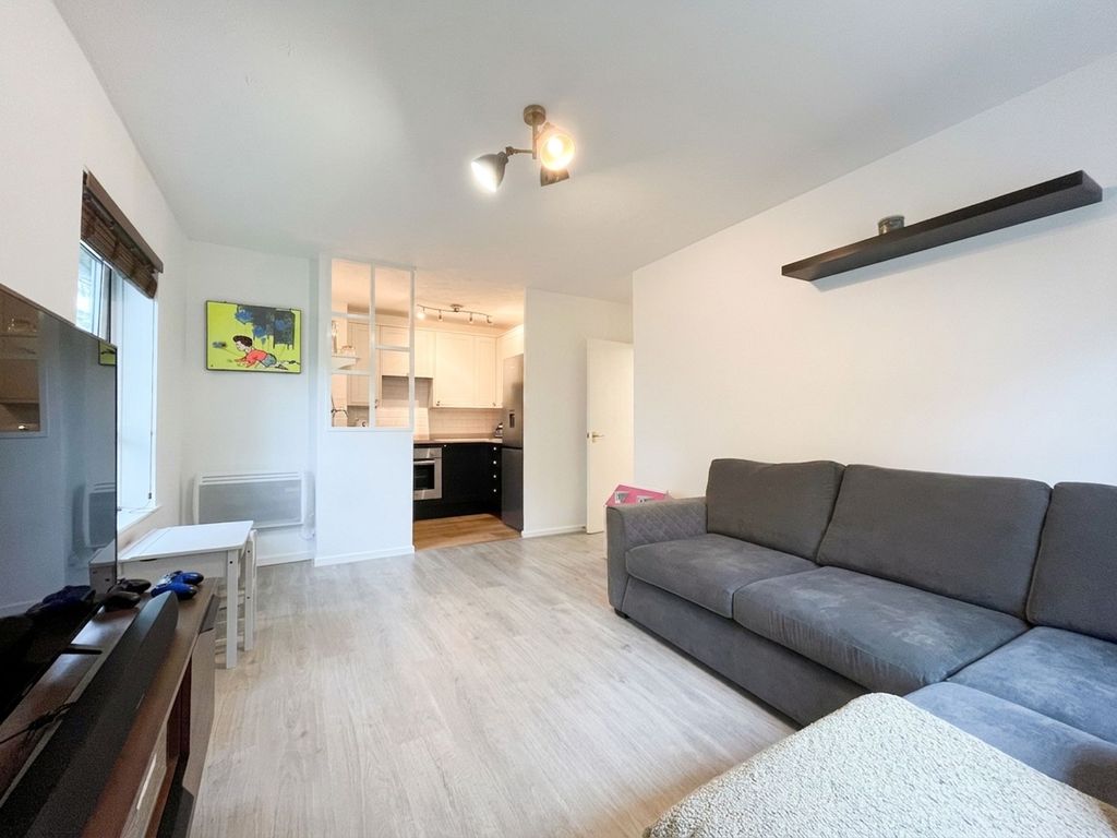 Property photo 3 of 7