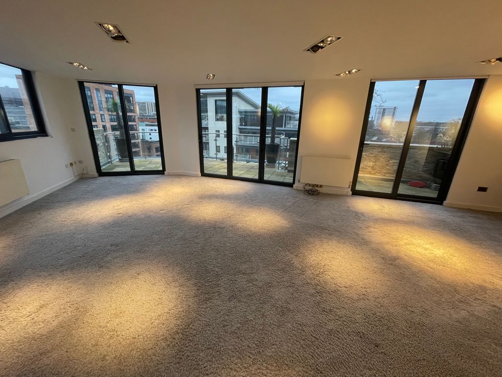 Property photo 1 of 27