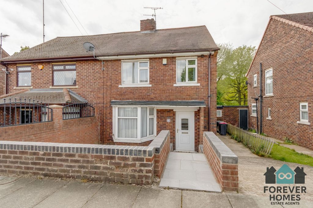 Property photo 1 of 14
