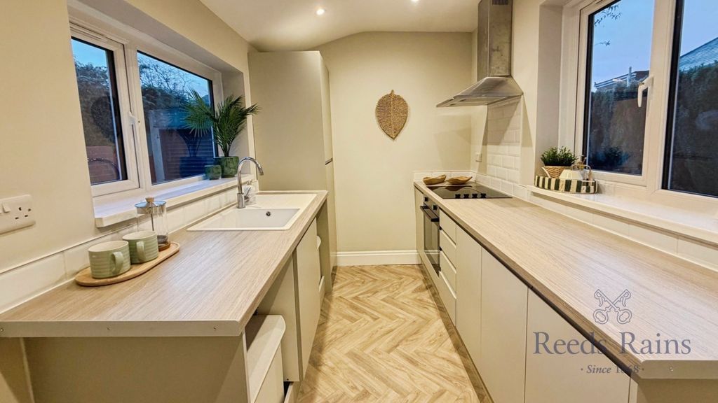 Property photo 3 of 14 Picture No. 26