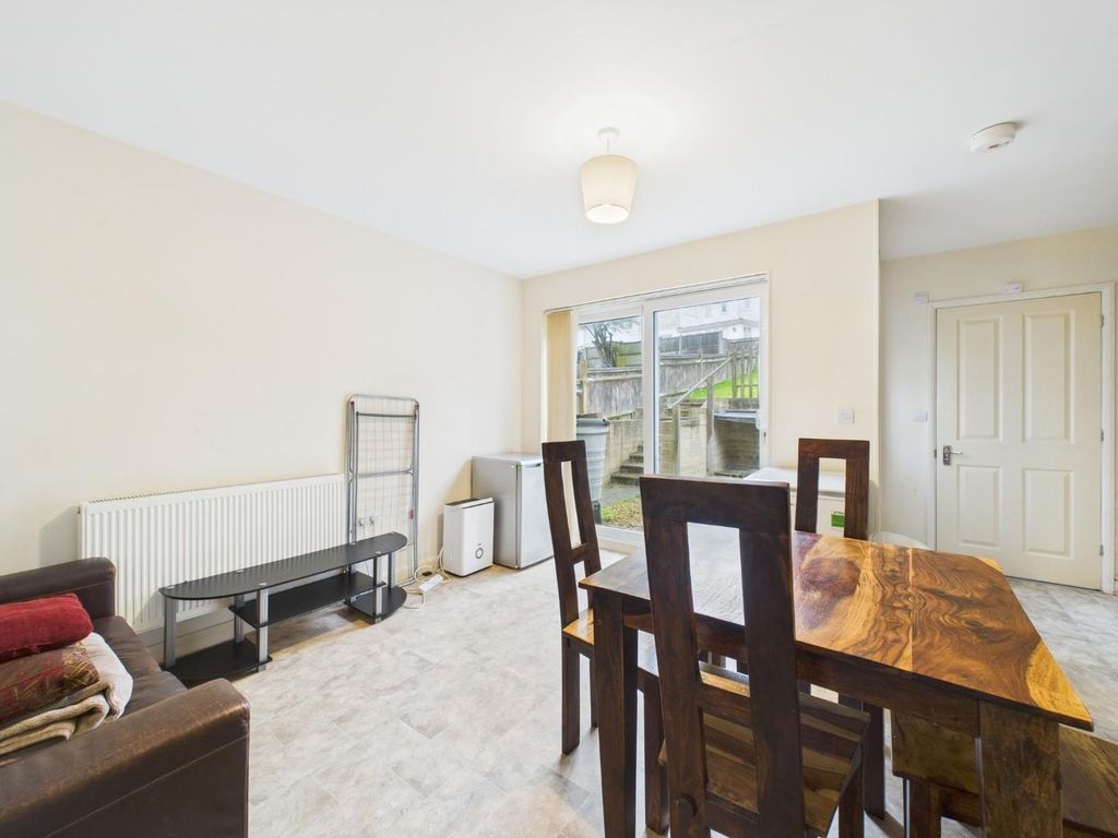 Property photo 3 of 11 Pr0595-Still005.Jpg