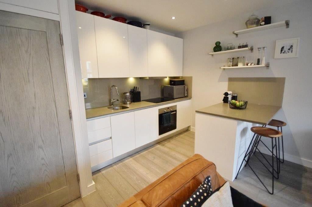 Property photo 3 of 8 Kitchen