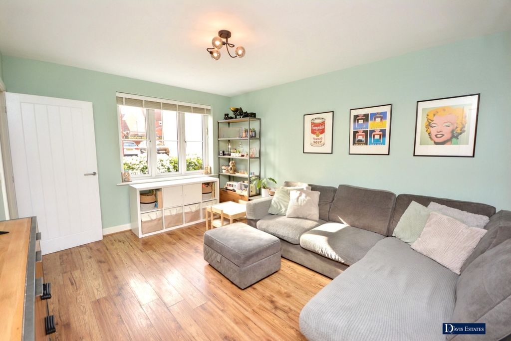 Property photo 2 of 19