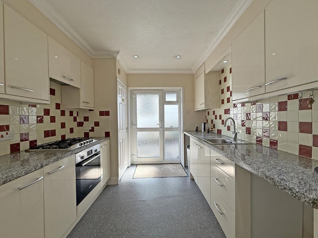 Property photo 3 of 14 Old Woodlands Road 105 - Kitchen Front...Jpg
