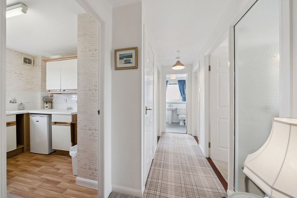 Additional image 5 of 2 bed flat for saleFlat 3, 12 Campbell Street, Helensburgh G84