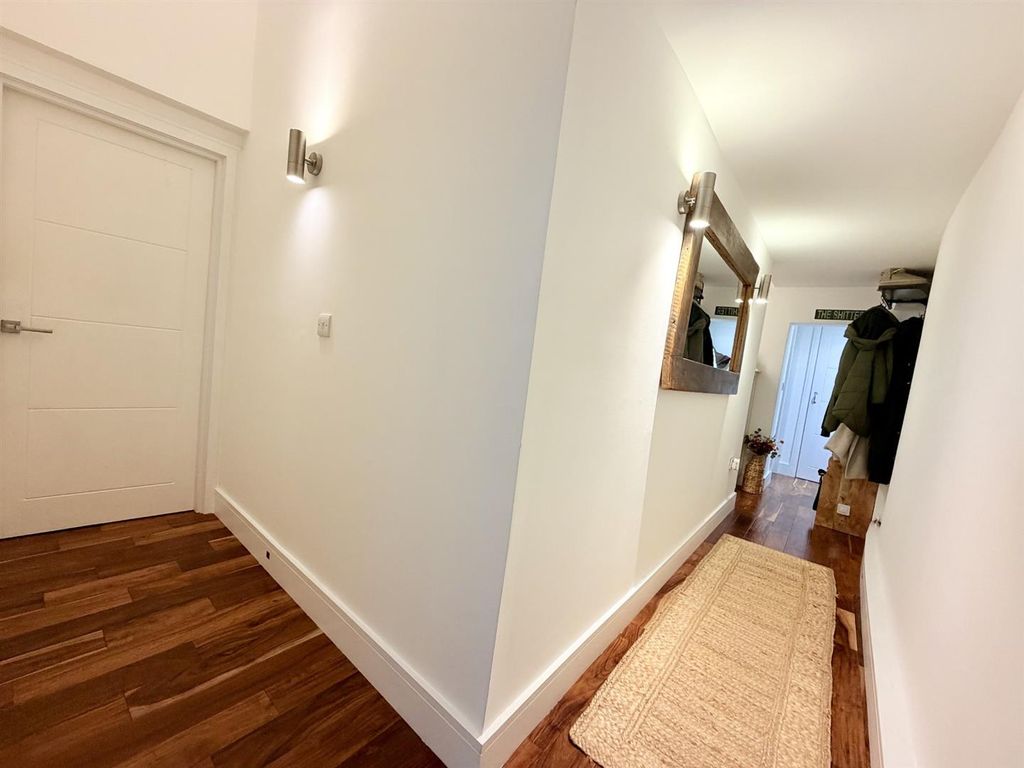 Property photo 3 of 17 6.Jpg