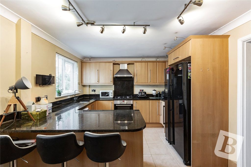 Property photo 1 of 14 Kitchen/Breakfast