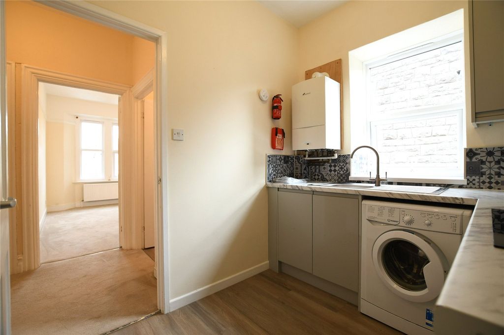 Property photo 3 of 12 Picture No. 24