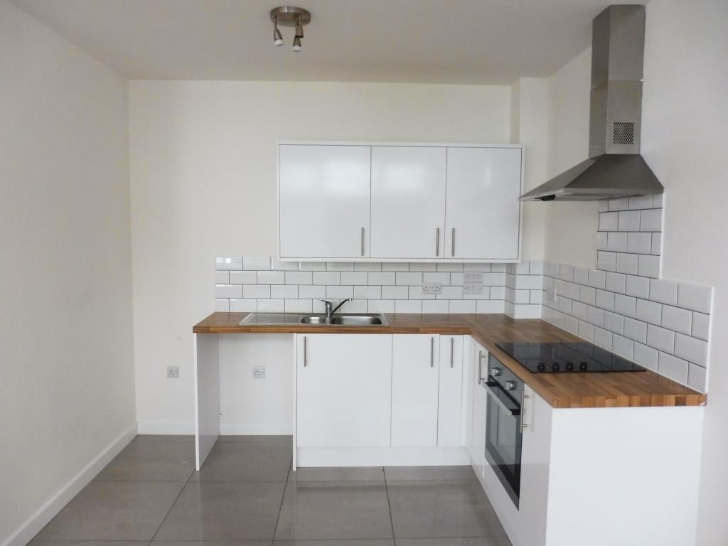 Property photo 1 of 4 Kitchen