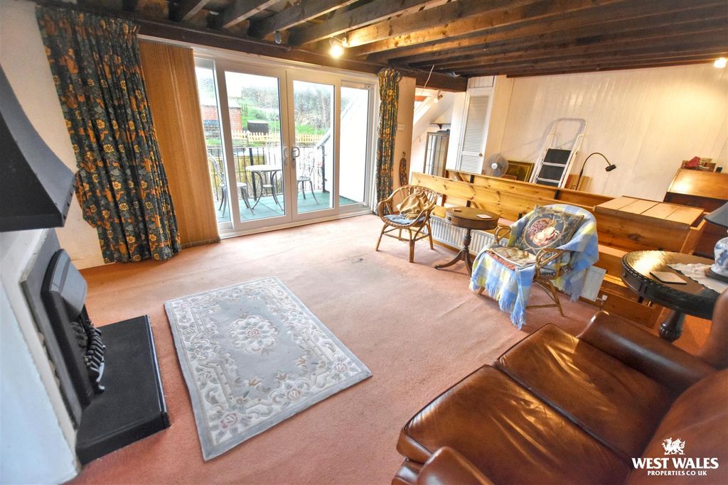 Property photo 3 of 20 3 (8).Jpg