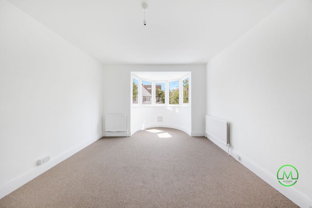 Property photo 2 of 13 Gallery