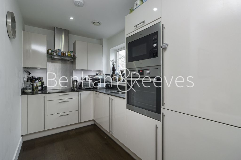 Property photo 3 of 5