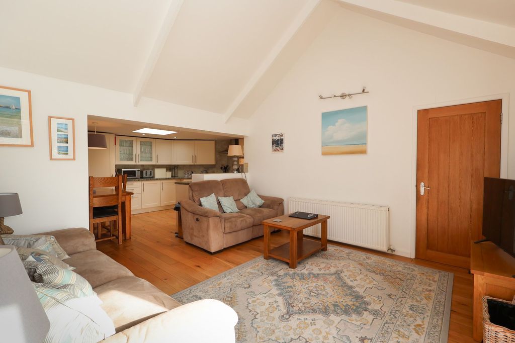 Property photo 3 of 24 Living/Dining Room