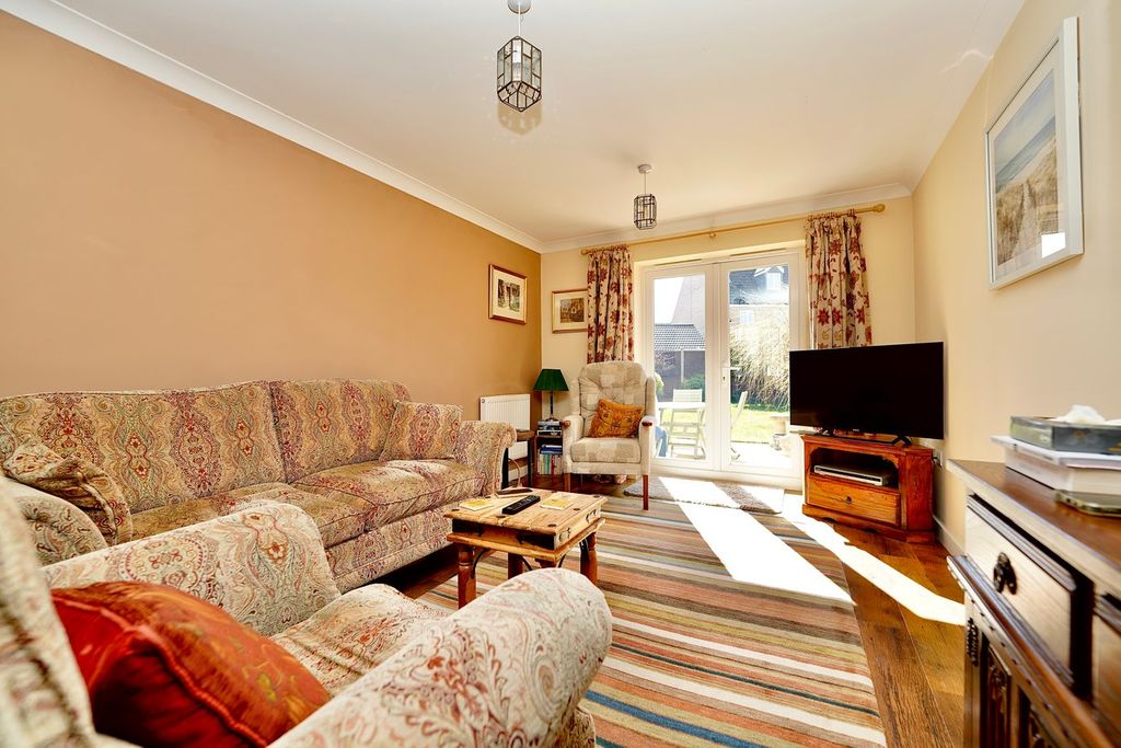 Property photo 2 of 16