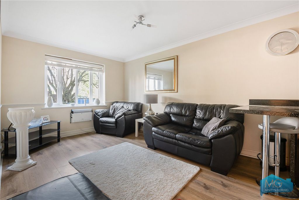 Property photo 2 of 14 Picture No. 04