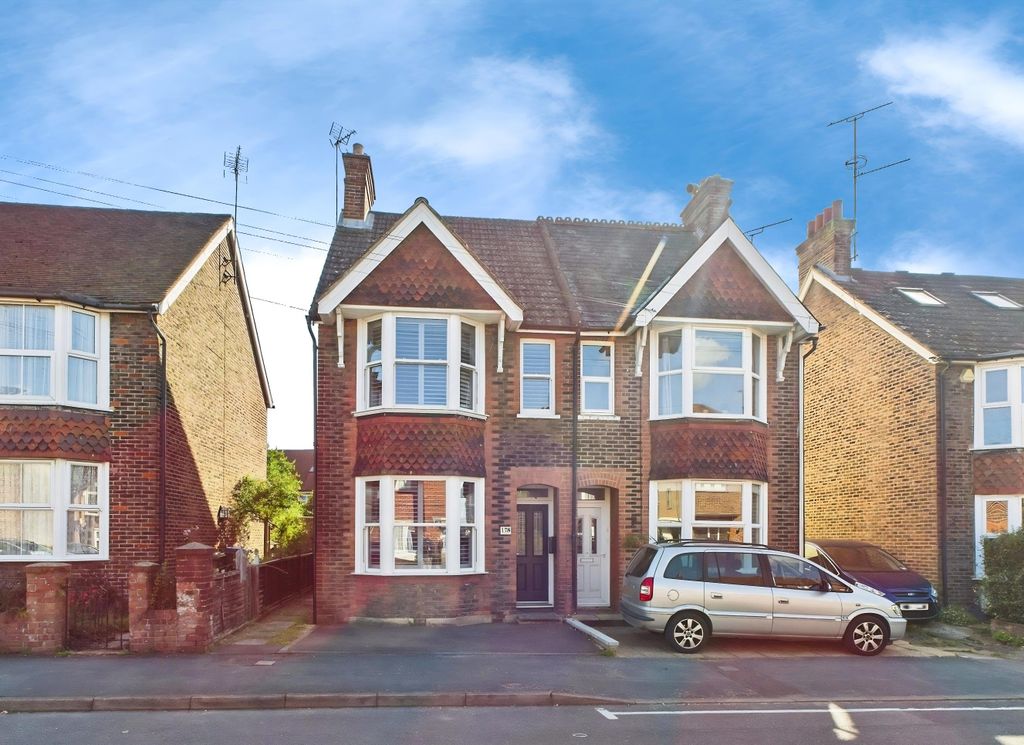 Property photo 1 of 25