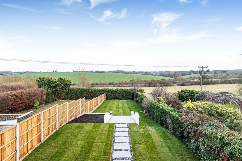 Property photo 3 of 38