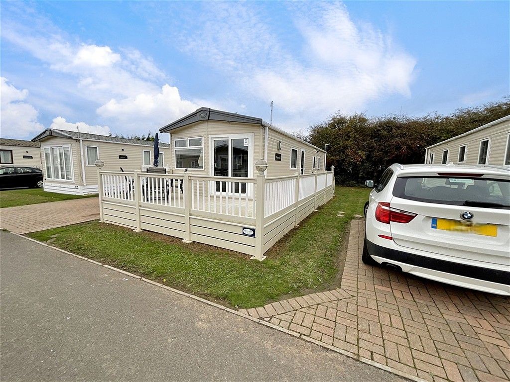 Property photo 2 of 7 Front Elevation