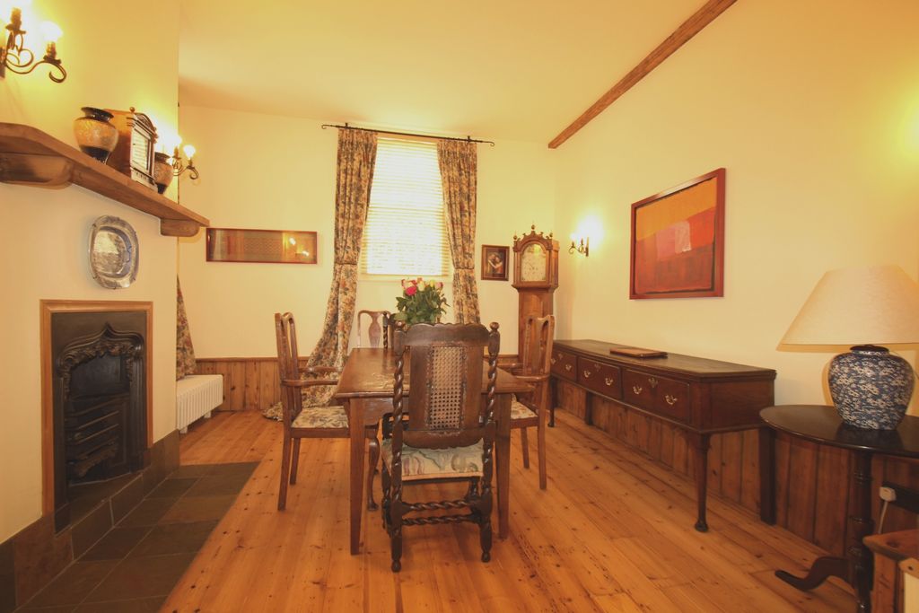 Property photo 3 of 21 Photo 3