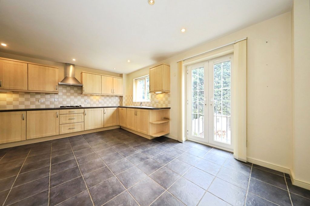 Property photo 2 of 16 Picture No. 02
