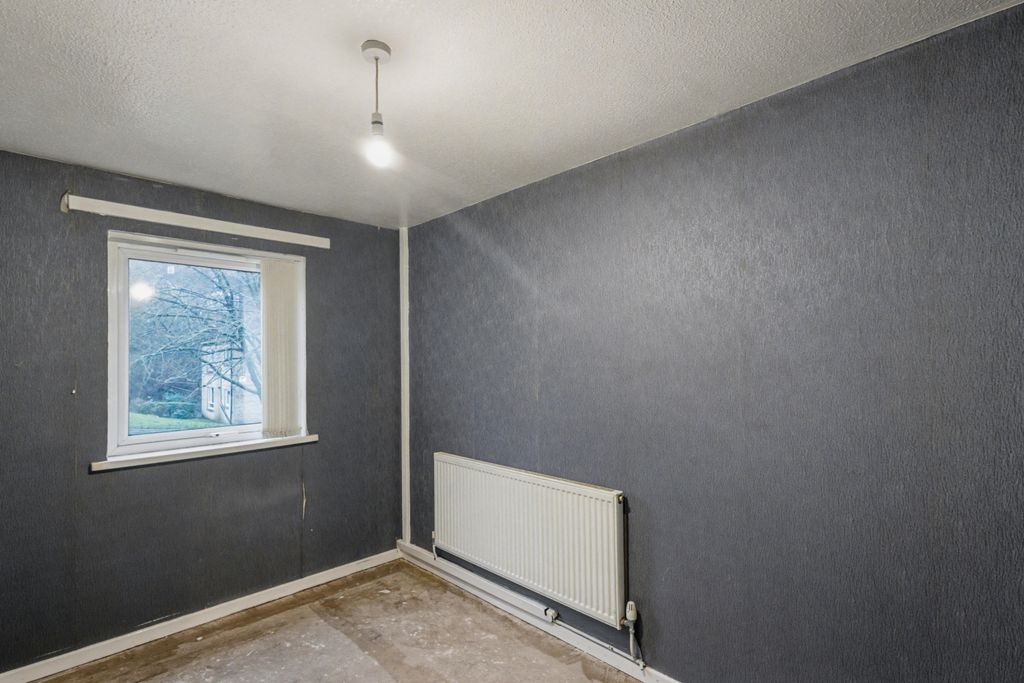 Property photo 2 of 15 89 Truncliffe, Wibsey Bank, Bradford, West Yorkshire, Bd5 8Nx