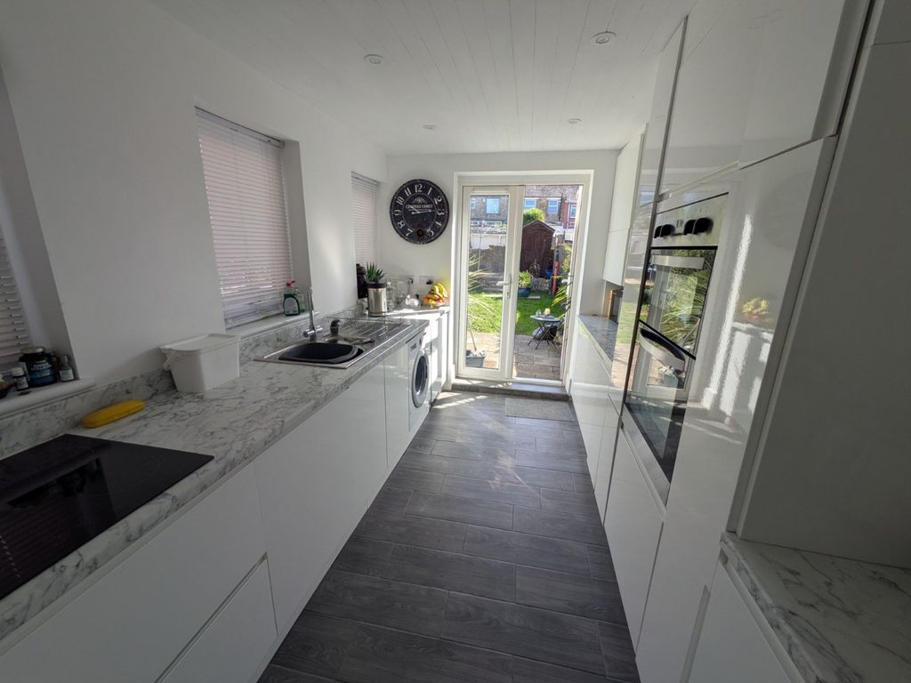 Property photo 2 of 8 Picture No. 03