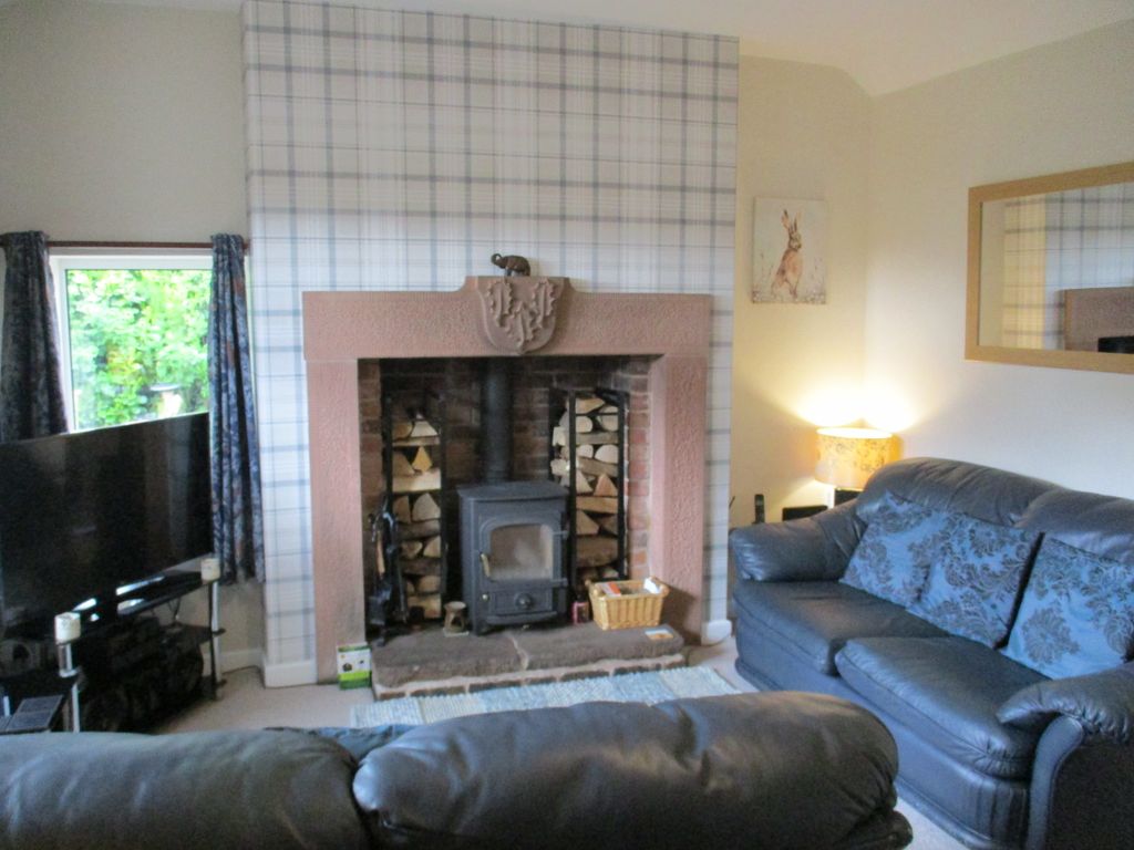 Property photo 3 of 27