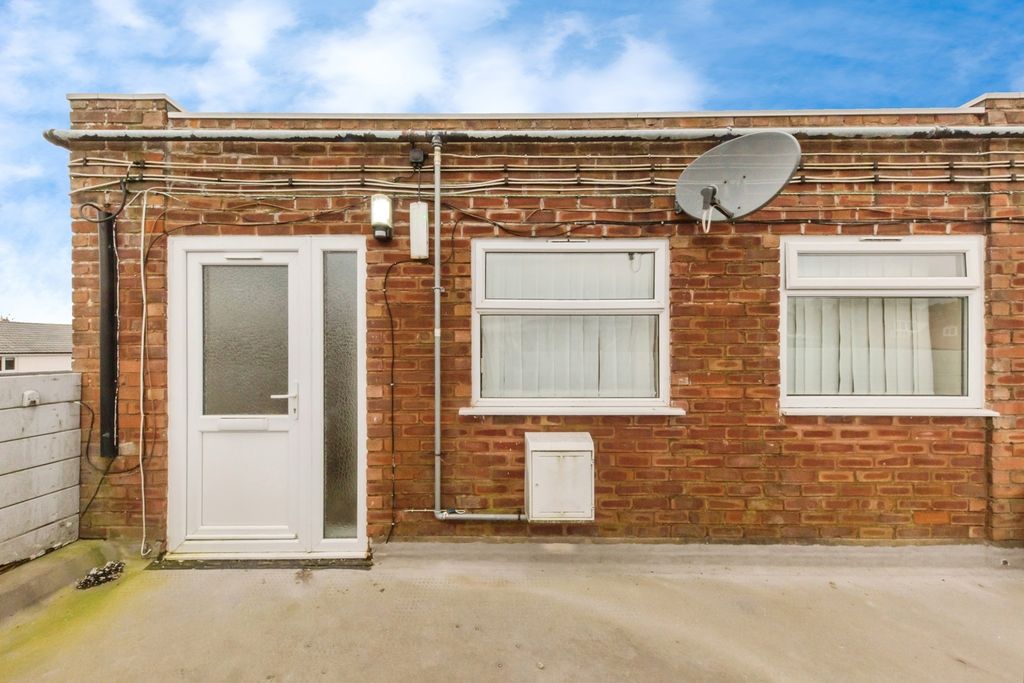 Property photo 2 of 17 Pbox-Img.Jpg