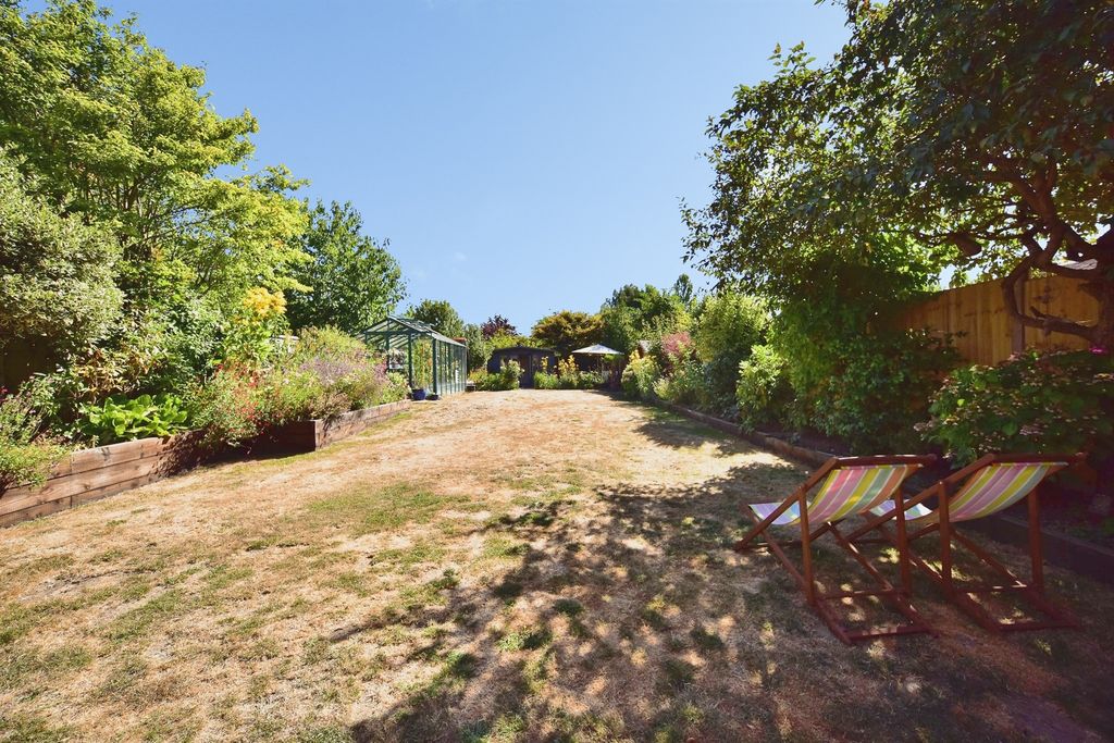 Property photo 3 of 20
