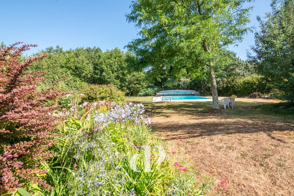 Property photo 2 of 27