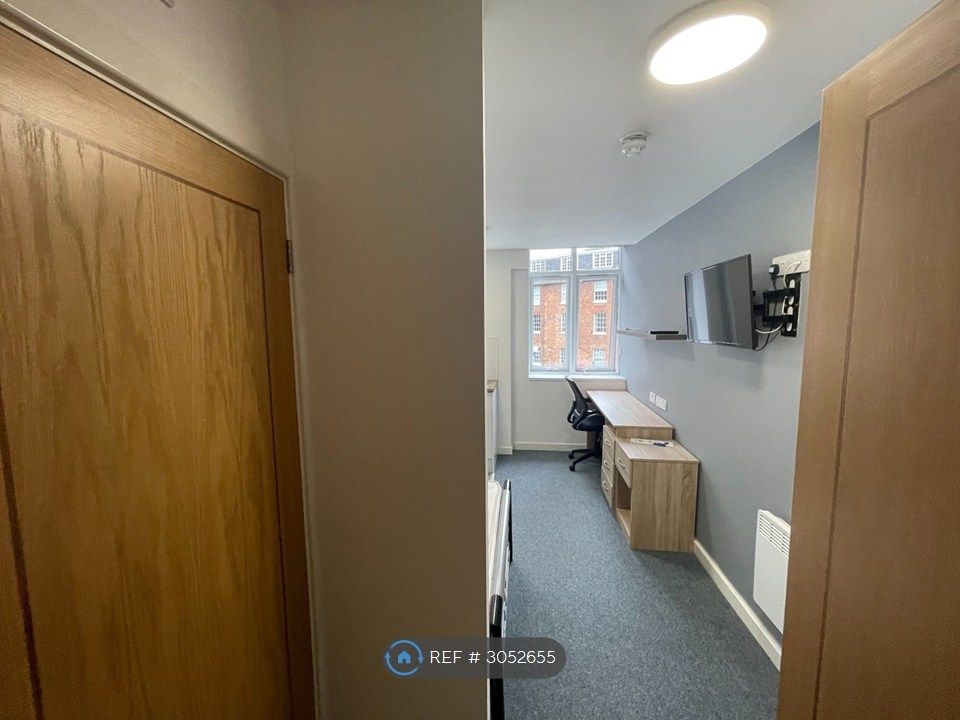 Property photo 2 of 11