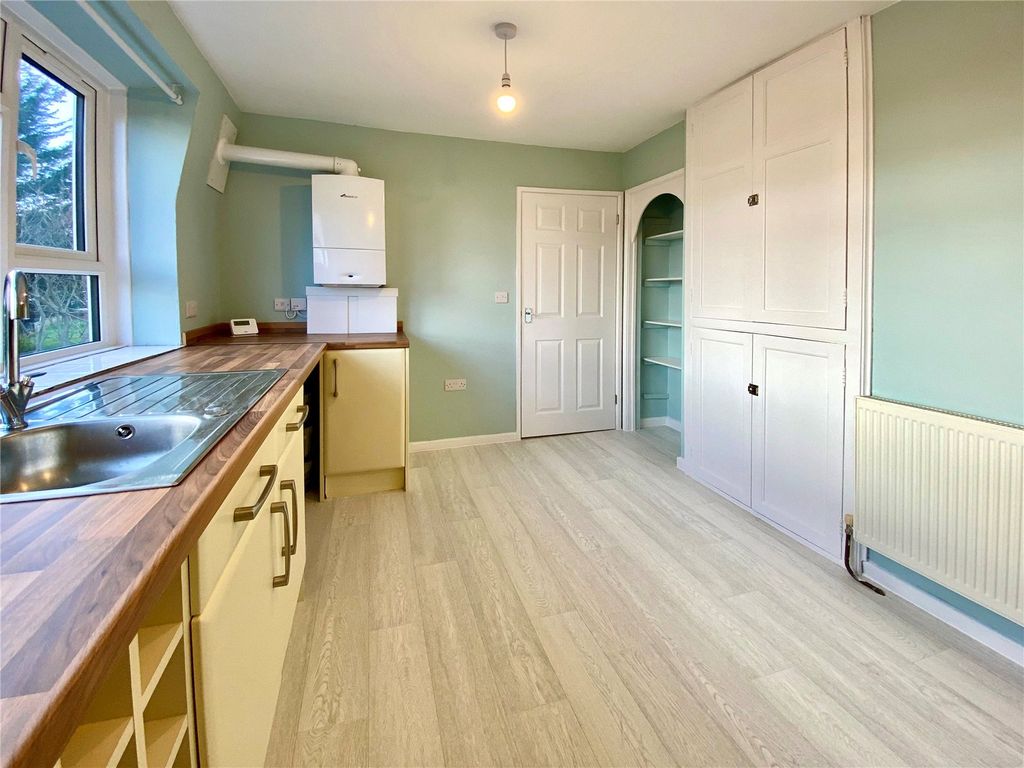 Property photo 3 of 10 Picture No. 06