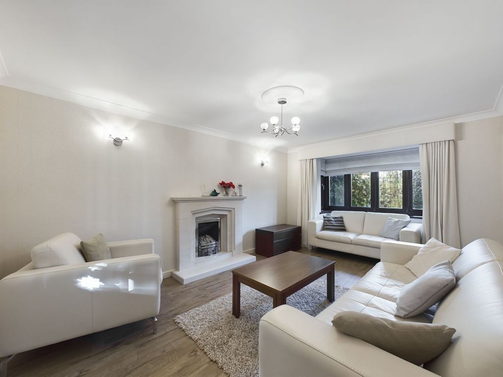 Property photo 2 of 36